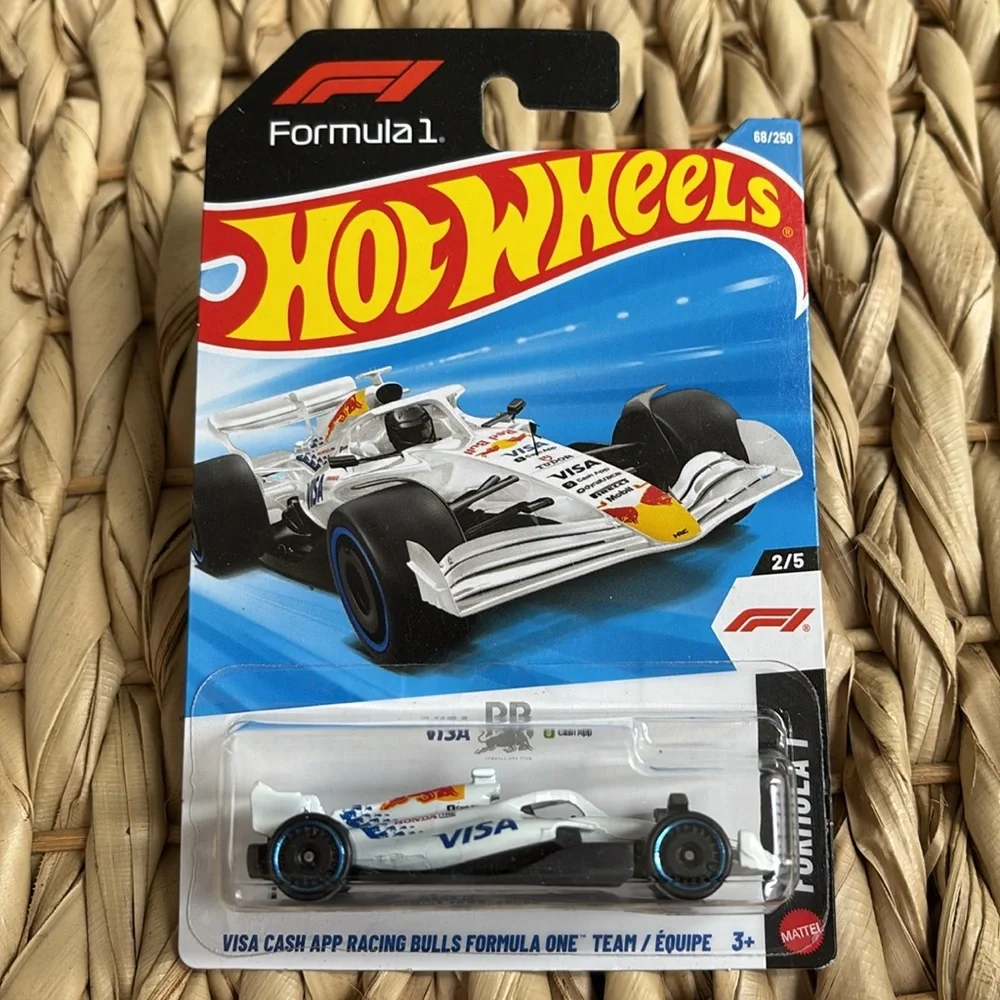 Hot Wheels Visa Cash App Racing Bulls Formula One Team White F1 White Race Car 🆕
